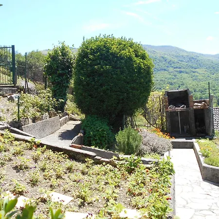 Confortable Avec Grande Cheminee Et Vues Sur Les Montagnes *