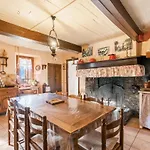 Nyaraló Confortable Avec Grande Cheminee Et Vues Sur Les Montagnes