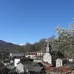 Confortable Avec Grande Cheminee Et Vues Sur Les Montagnes Nyaraló