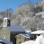Confortable Avec Grande Cheminee Et Vues Sur Les Montagnes Nyaraló