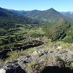 Nyaraló Confortable Avec Grande Cheminee Et Vues Sur Les Montagnes Thèbe