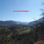 Nyaraló Confortable Avec Grande Cheminee Et Vues Sur Les Montagnes