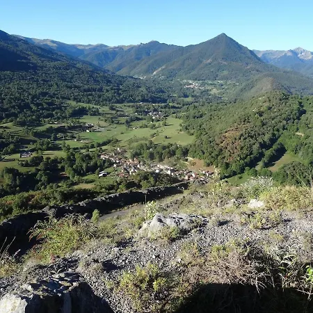 別荘 Confortable Avec Grande Cheminee Et Vues Sur Les Montagnes Thèbe