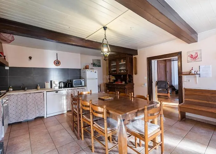 Confortable Avec Grande Cheminee Et Vues Sur Les Montagnes 別荘